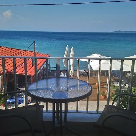 Diolkos Apartement Nea Roda Exterior photo