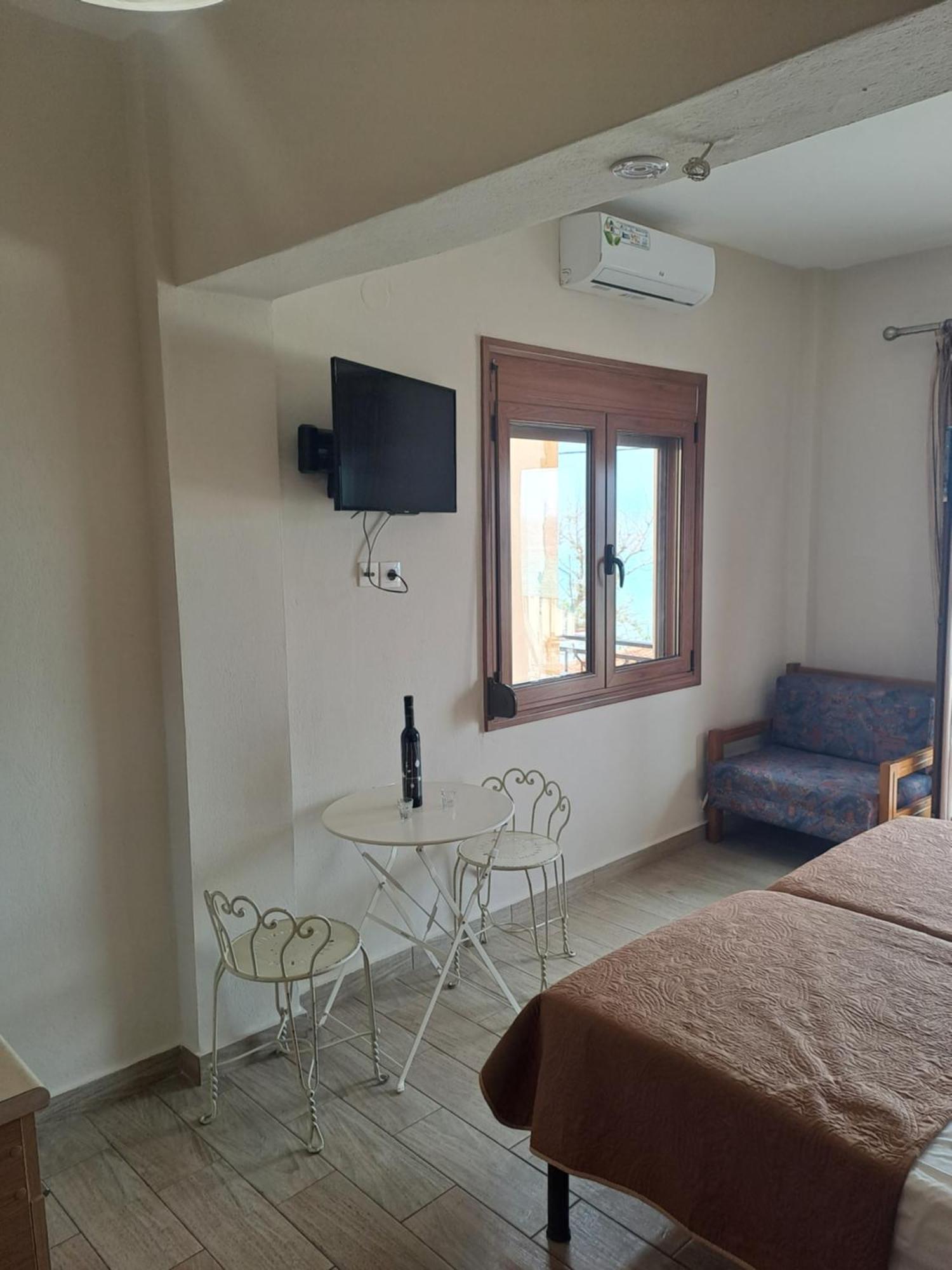 Diolkos Apartement Nea Roda Room photo