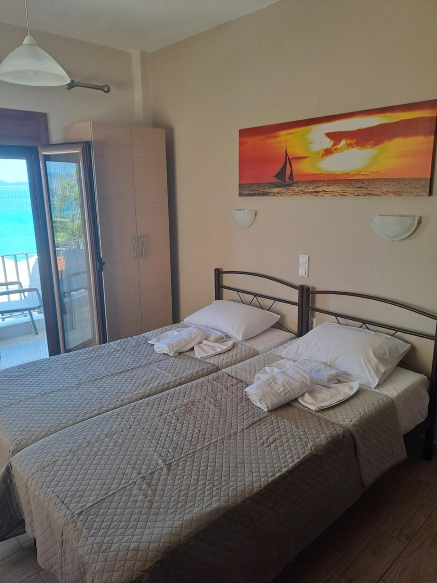 Diolkos Apartement Nea Roda Room photo