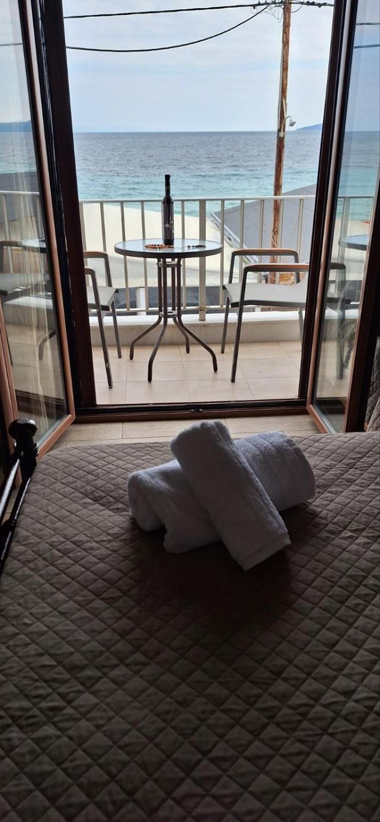 Diolkos Apartement Nea Roda Room photo
